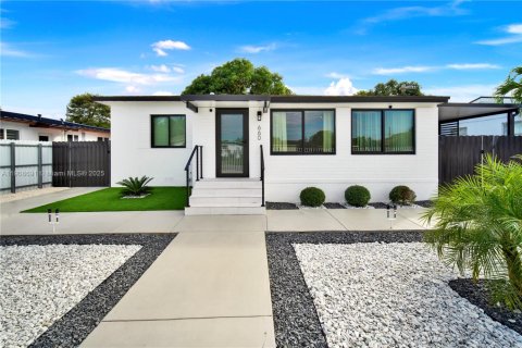 Villa ou maison à Hialeah, Floride 3 chambres, 92.44 m2 № 1964627