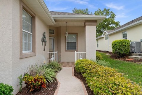 Villa ou maison à vendre à Homosassa, Floride: 3 chambres, 181.35 m2 № 2405643 - photo 3