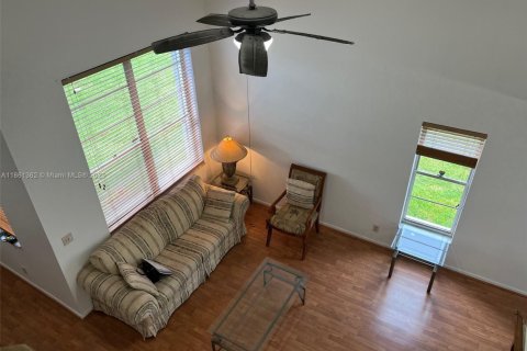 Condo in Sunrise, Florida, 3 bedrooms  № 1897442 - photo 7