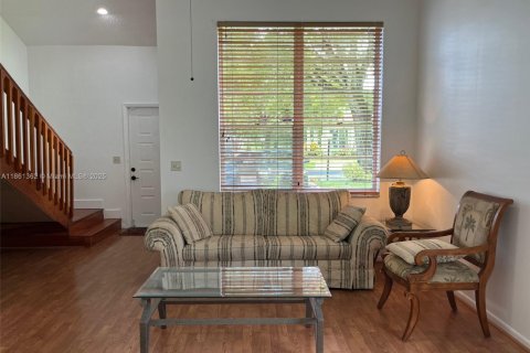 Condo in Sunrise, Florida, 3 bedrooms  № 1897442 - photo 6