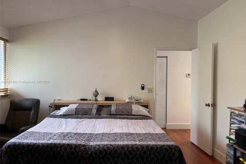 Condo in Sunrise, Florida, 3 bedrooms  № 1897442 - photo 20