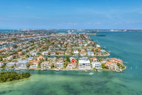 Casa en alquiler en Tierra Verde, Florida, 4 dormitorios, 328.5 m2 № 2218293 - foto 4