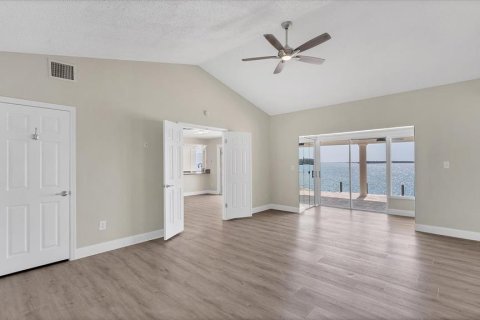 Casa en alquiler en Tierra Verde, Florida, 4 dormitorios, 328.5 m2 № 2218293 - foto 16