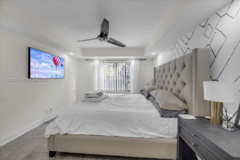 Condo in Deerfield Beach, Florida, 2 bedrooms  № 2060802 - photo 13