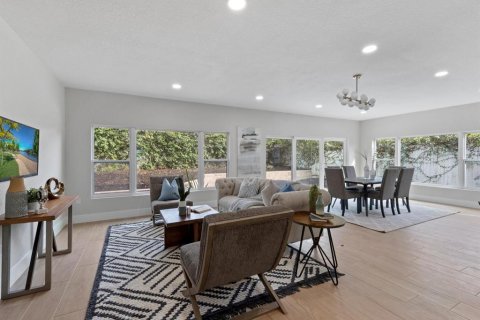 House in Winter Park, Florida 3 bedrooms, 227.33 sq.m. № 1052504 - photo 15