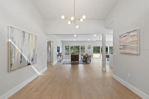 House in Winter Park, Florida 3 bedrooms, 227.33 sq.m. № 1052504 - photo 13