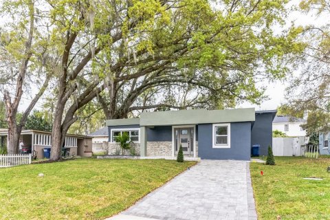 House in Winter Park, Florida 3 bedrooms, 227.33 sq.m. № 1052504 - photo 2