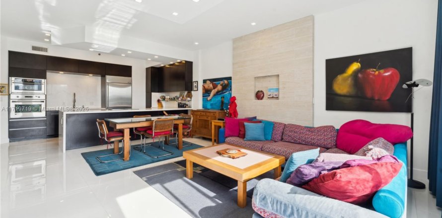 Condominio en Aventura, Florida, 3 dormitorios № 1937569
