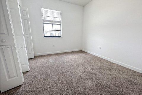 Adosado en alquiler en Miami, Florida, 3 dormitorios, 139.91 m2 № 1992002 - foto 16