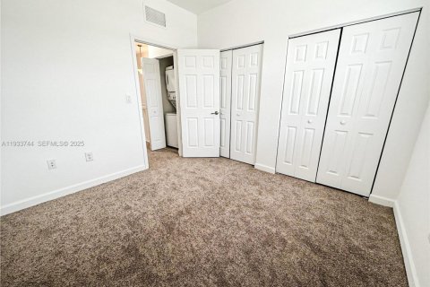 Adosado en alquiler en Miami, Florida, 3 dormitorios, 139.91 m2 № 1992002 - foto 8