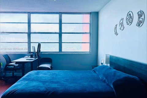 Copropriété à vendre à Miami, Floride: 2 chambres, 105.91 m2 № 2010889 - photo 18