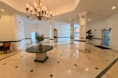 Copropriété à vendre à Miami, Floride: 2 chambres, 105.91 m2 № 2010889 - photo 6