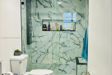 Copropriété à vendre à Miami, Floride: 2 chambres, 105.91 m2 № 2010889 - photo 20