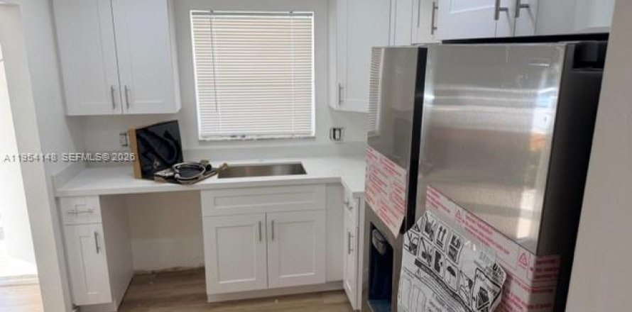 Condo à Davie, Floride, 2 chambres  № 2010007