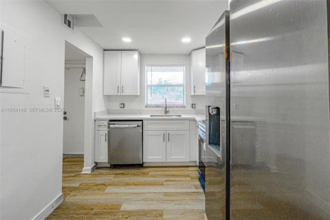 Copropriété à louer à Davie, Floride: 2 chambres, 91.97 m2 № 2010007 - photo 5