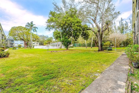 Copropriété à louer à Davie, Floride: 2 chambres, 91.97 m2 № 2010007 - photo 11