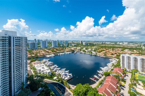 Condo in Aventura, Florida, 2 bedrooms  № 2171363