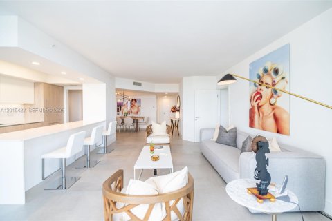 Condo in Aventura, Florida, 2 bedrooms  № 2171363 - photo 25