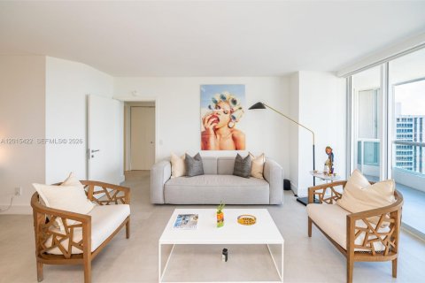 Condo in Aventura, Florida, 2 bedrooms  № 2171363 - photo 12