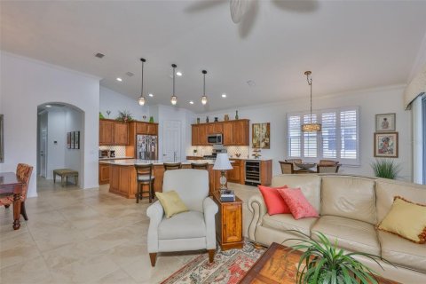 Condo in Sun City Center, Florida, 3 bedrooms  № 1902486 - photo 19