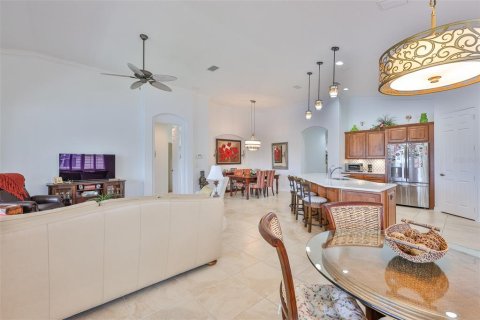 Condo in Sun City Center, Florida, 3 bedrooms  № 1902486 - photo 17