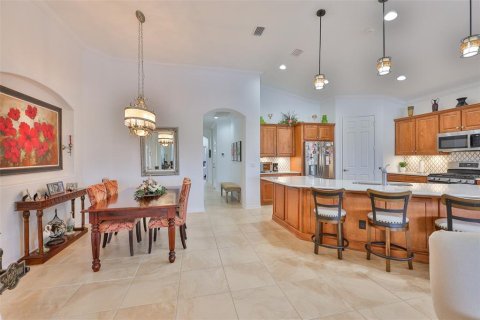 Condo in Sun City Center, Florida, 3 bedrooms  № 1902486 - photo 13