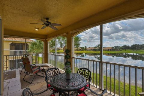 Condo in Sun City Center, Florida, 3 bedrooms  № 1902486 - photo 21