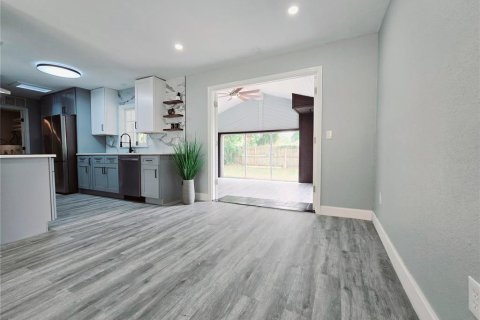House in Longwood, Florida 3 bedrooms, 146.23 sq.m. № 1616497 - photo 13