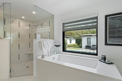 House in Winter Park, Florida 4 bedrooms, 435.06 sq.m. № 1755267 - photo 23