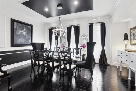 House in Winter Park, Florida 4 bedrooms, 435.06 sq.m. № 1755267 - photo 12