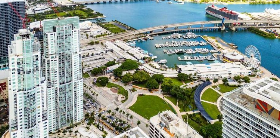 Condo à Miami, Floride, 1 chambre  № 1984063