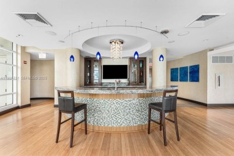 Copropriété à vendre à Miami, Floride: 1 chambre, 47.01 m2 № 1984063 - photo 17