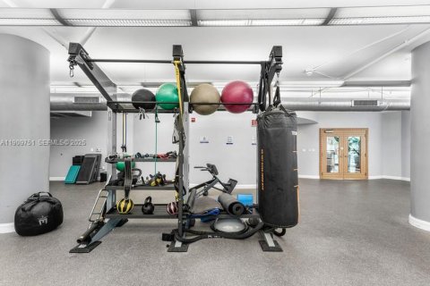 Copropriété à vendre à Miami, Floride: 1 chambre, 47.01 m2 № 1984063 - photo 18