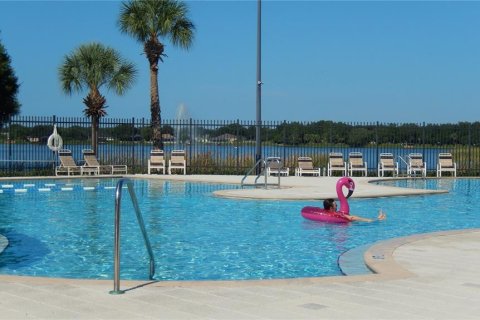 House in Riverview, Florida 4 bedrooms, 207.36 sq.m. № 1904921 - photo 23