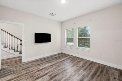 Adosado en venta en Tampa, Florida, 4 dormitorios, 211.26 m2 № 2227048 - foto 4