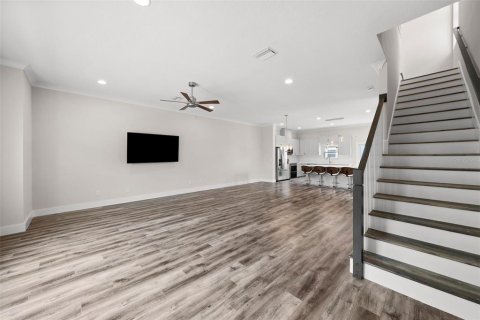 Adosado en venta en Tampa, Florida, 4 dormitorios, 211.26 m2 № 2227048 - foto 21