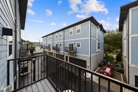 Adosado en venta en Tampa, Florida, 4 dormitorios, 211.26 m2 № 2227048 - foto 18