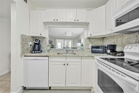 Copropriété à vendre à Deerfield Beach, Floride: 1 chambre № 2083089 - photo 10