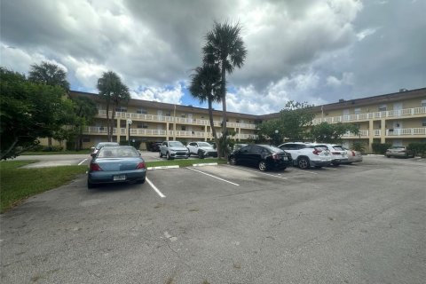 Studio à Condo à Deerfield Beach, Floride  № 2083089