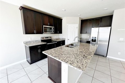 House in Haines City, Florida 3 bedrooms, 139.91 sq.m. № 1508439 - photo 5