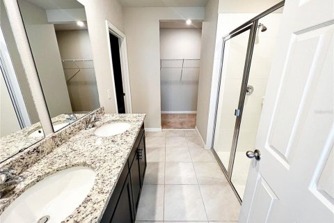 House in Haines City, Florida 3 bedrooms, 139.91 sq.m. № 1508439 - photo 12