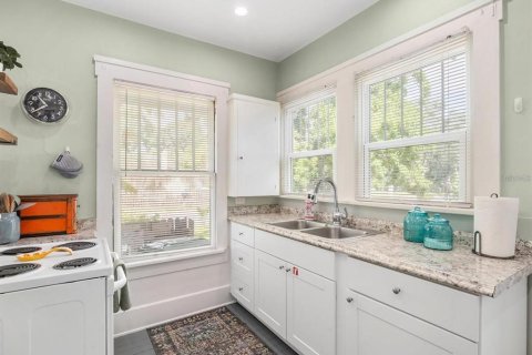 Villa ou maison à vendre à Bradenton, Floride: 3 chambres, 172.33 m2 № 2200178 - photo 6