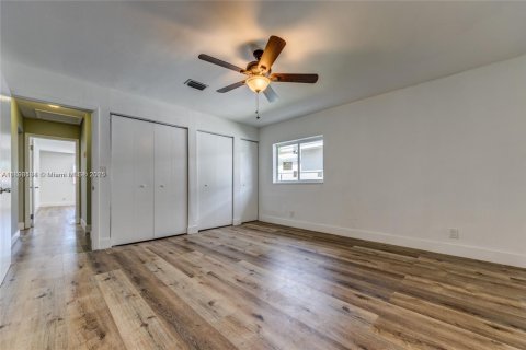 Снять в аренду виллу или дом в Майами, Флорида 3 спальни, 172.24м2, № 1946540 - фото 15