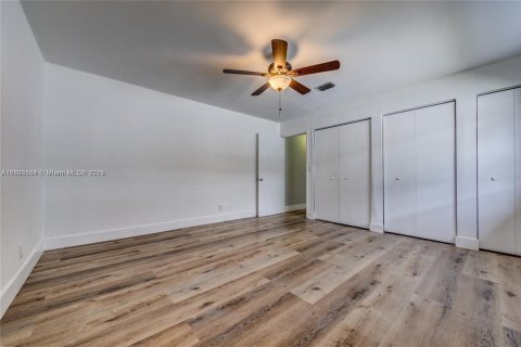 Снять в аренду виллу или дом в Майами, Флорида 3 спальни, 172.24м2, № 1946540 - фото 14