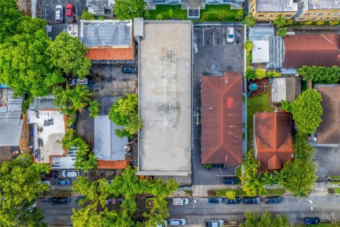 Commercial property in Miami, Florida № 1980547 - photo 18