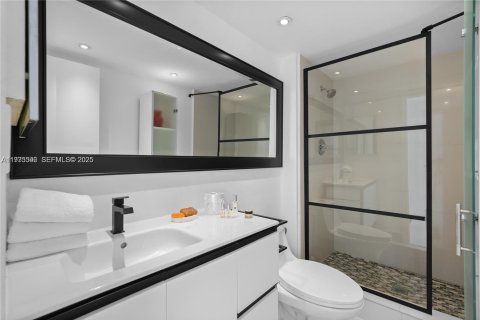 Condominio en venta en Aventura, Florida, 2 dormitorios, 121.98 m2 № 1993715 - foto 17