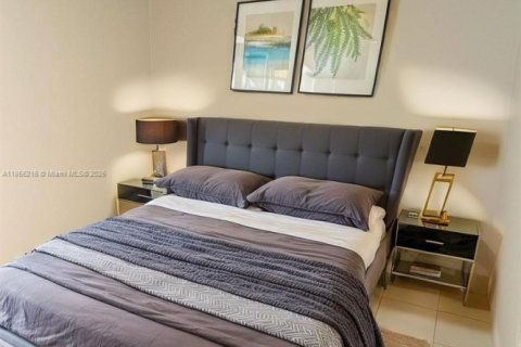 Adosado en alquiler en Hialeah, Florida, 3 dormitorios, 143.53 m2 № 1875125 - foto 8