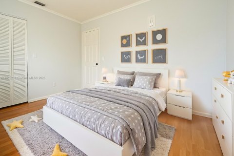 Adosado en alquiler en Hialeah, Florida, 3 dormitorios, 143.53 m2 № 1875125 - foto 7