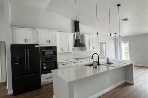 Casa en venta en Cocoa, Florida, 4 dormitorios, 195.75 m2 № 2120922 - foto 4