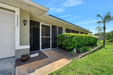 House in DeLand, Florida 3 bedrooms, 175.03 sq.m. № 2197281 - photo 7